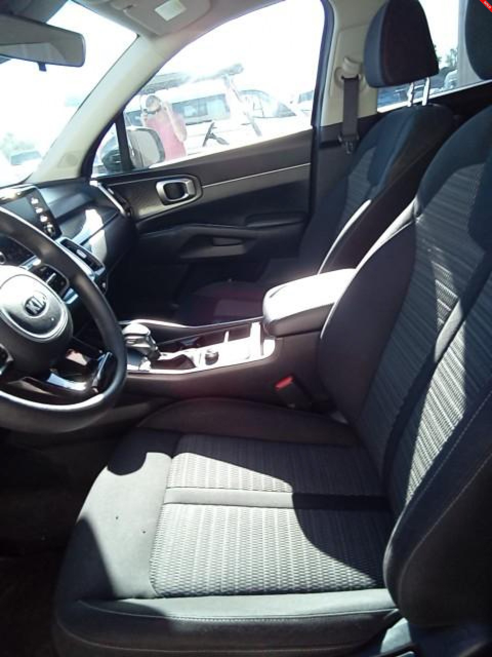 Used 2021 Kia Sorento LX AWD/4WD image 5