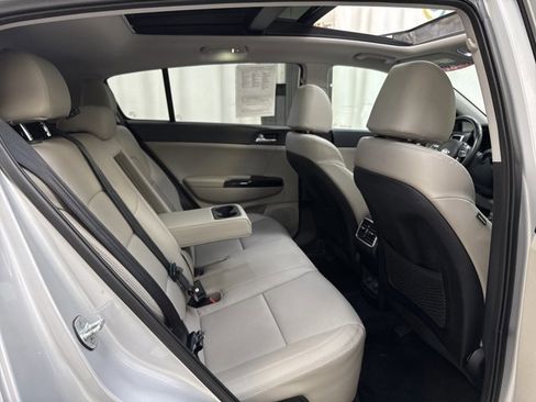 Certified 2022 Kia Sportage EX image 30