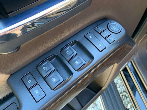 Used 2018 GMC Sierra 1500 Denali w/ Denali Ultimate Package AWD/4WD image 22