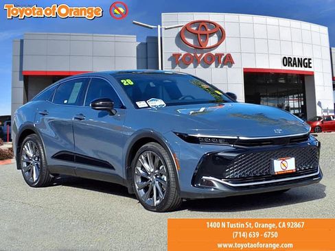 Used 2026 Toyota Crown Limited image 1