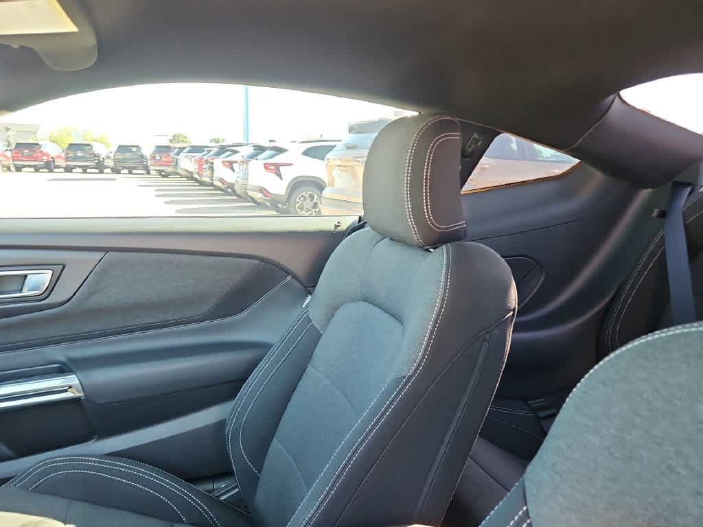 Used 2025 Ford Mustang Coupe RWD image 14