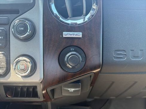 Used 2016 Ford F250 Lariat w/ Lariat Ultimate Package AWD/4WD image 34