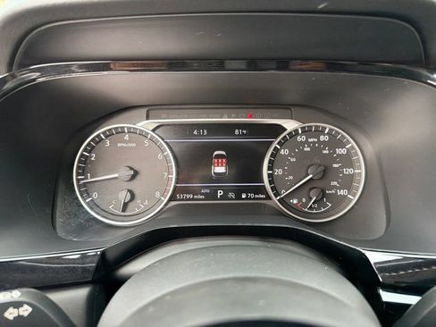 Used 2022 Nissan Pathfinder SL AWD/4WD image 9