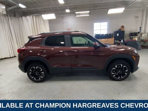 Used 2023 Chevrolet TrailBlazer LT w/ Convenience Package AWD/4WD image 6