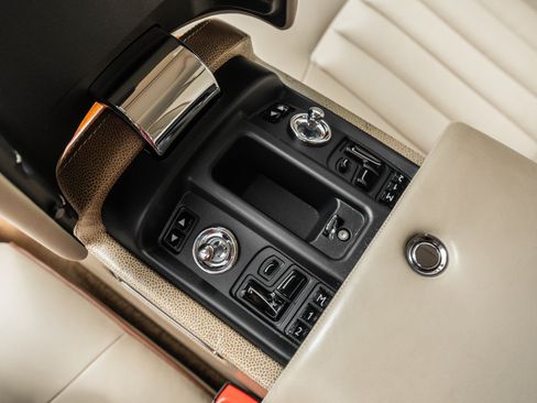 Used 2007 Rolls-Royce Phantom Sedan RWD image 29