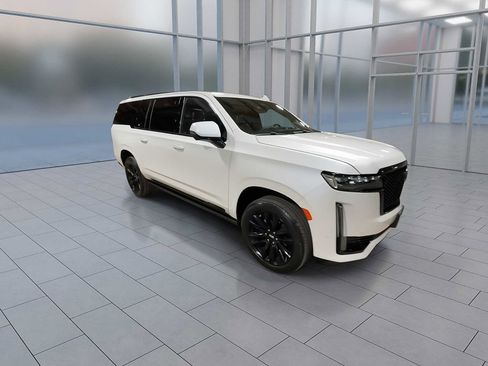 Used 2021 Cadillac Escalade ESV Sport w/ Driver Assist Tech Package image 2