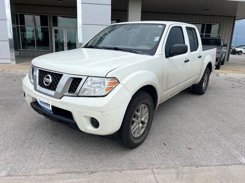 Used 2019 Nissan Frontier SV RWD image 1