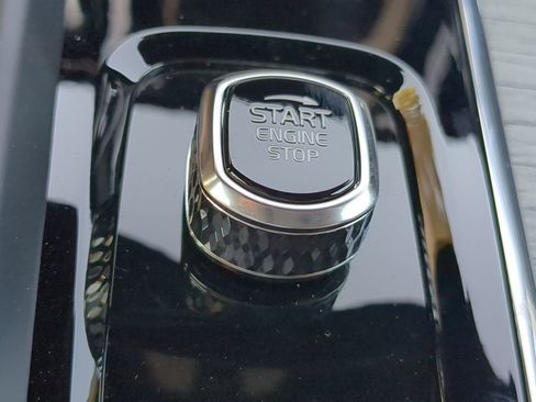 New 2025 Volvo V60 B5 Cross Country Ultra w/ Protection Package Premier image 28