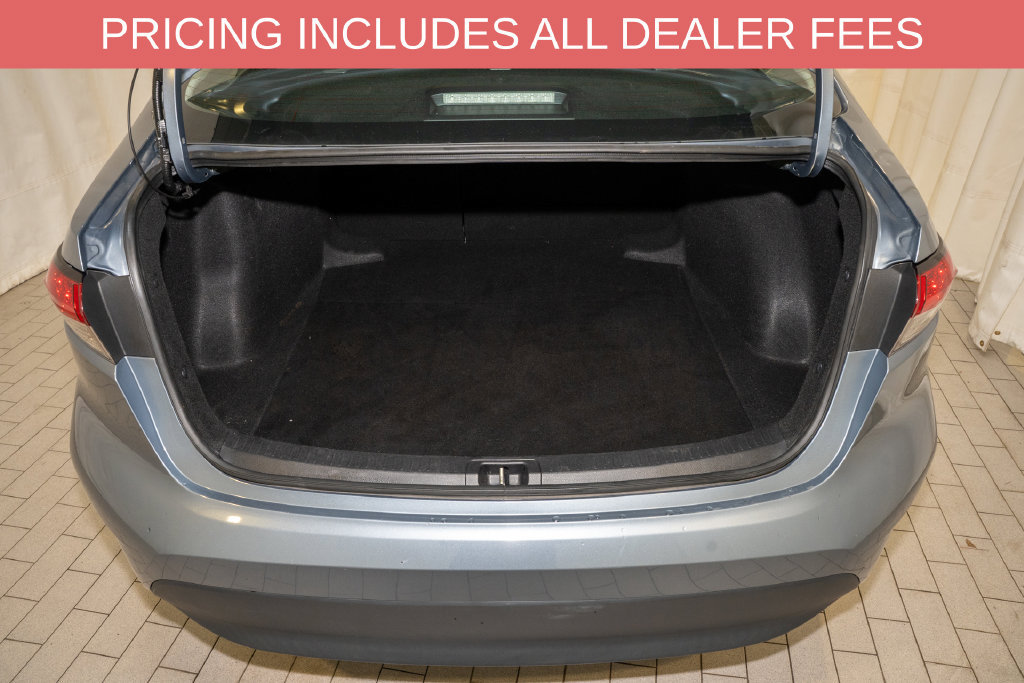 Used 2024 Toyota Corolla LE FWD image 5