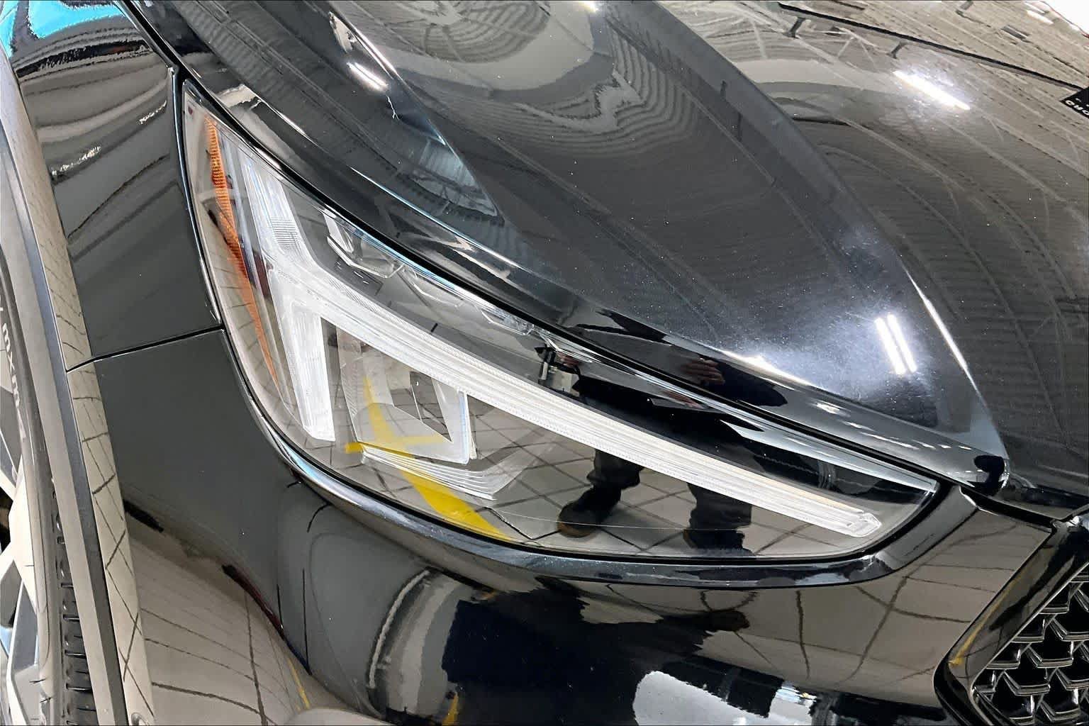 Certified 2024 Volvo XC40 B5 Plus w/ Climate Package AWD/4WD image 26