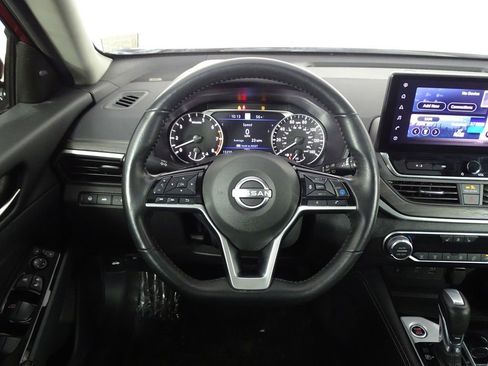 Used 2024 Nissan Altima 2.5 SL image 24