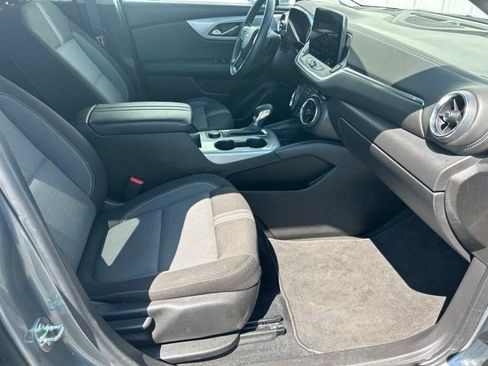 Used 2025 Chevrolet Blazer LT FWD image 49