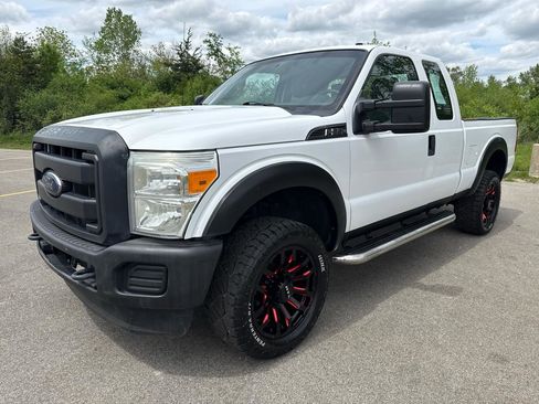 Used 2015 Ford F250 XL w/ Camper Package AWD/4WD image 1
