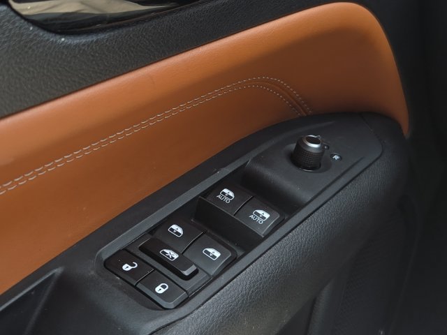 Used 2025 Jeep Compass Limited AWD/4WD image 27