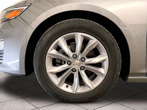 Used 2024 Chevrolet Malibu LT FWD image 9