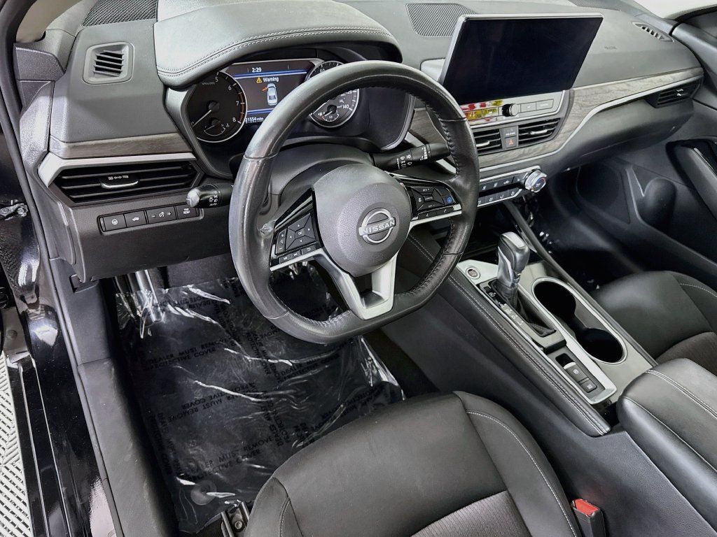 Certified 2023 Nissan Altima 2.5 SV w/ SV Premium Package FWD image 19