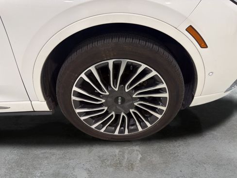 Used 2020 Lincoln Corsair Reserve w/ Equipment Group 201A AWD/4WD image 16