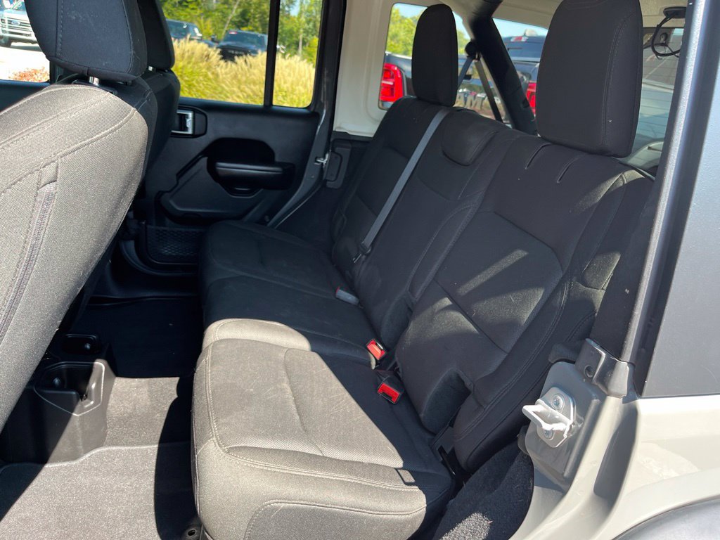 Used 2019 Jeep Wrangler Unlimited Sport S AWD/4WD image 9