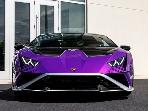 Used 2023 Lamborghini Huracan STO image 8
