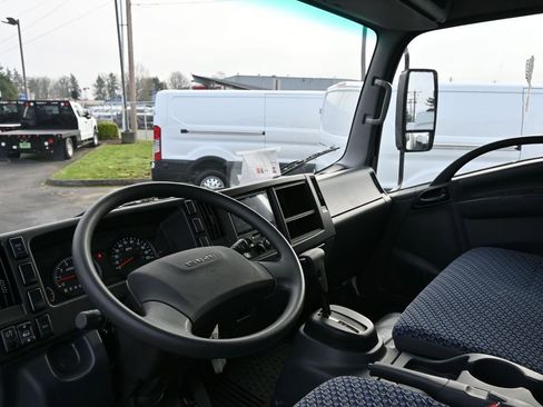 New 2024 Isuzu NPR image 18