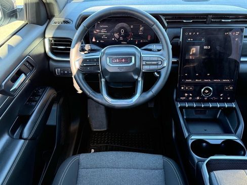 Used 2026 GMC Terrain Elevation w/ Technology Package II image 16