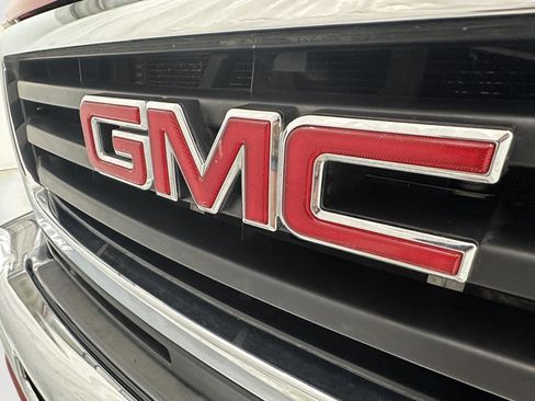 Used 2005 GMC Sierra 3500 SLT w/ Heavy-Duty Power Package AWD/4WD image 27