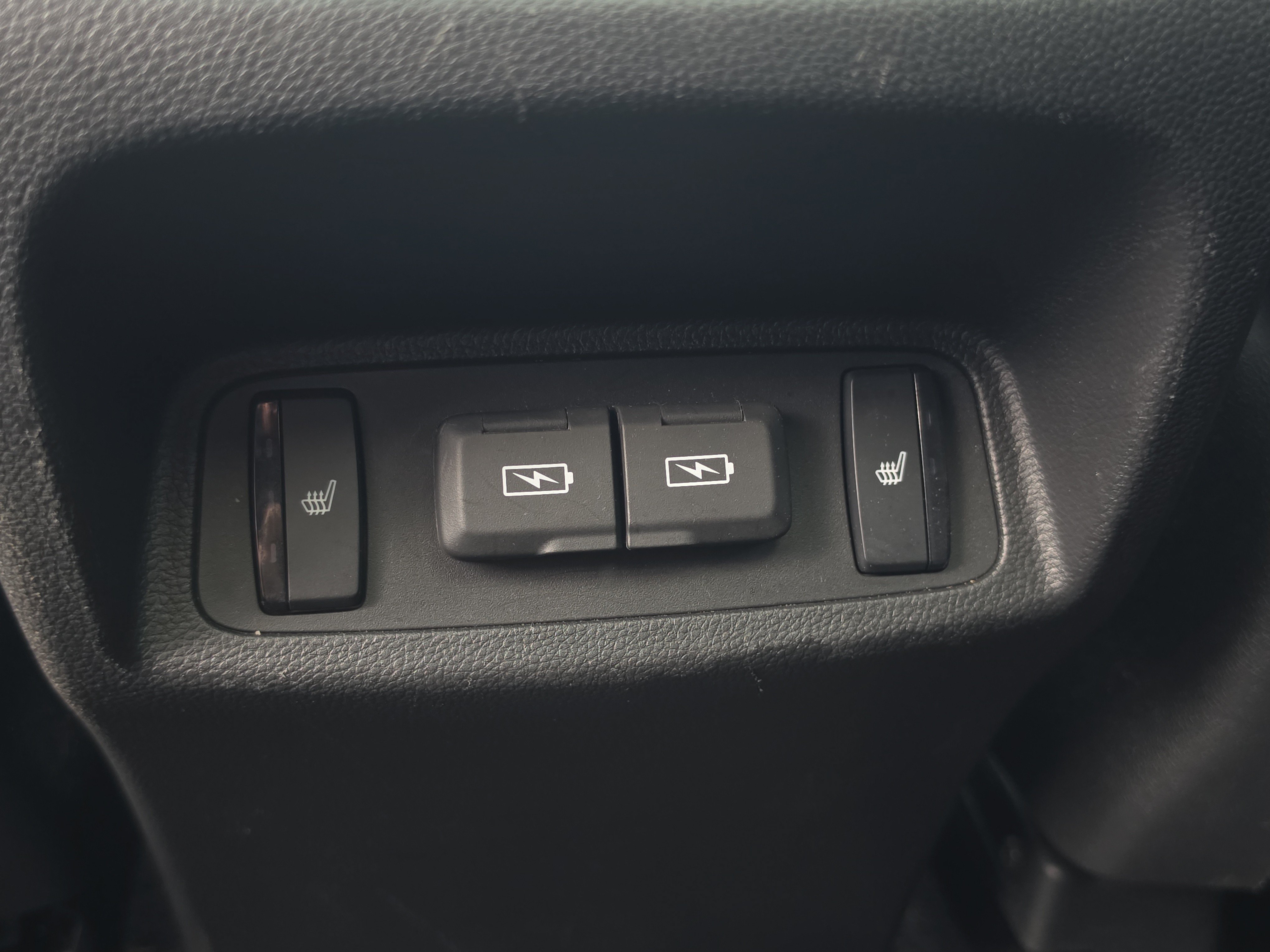 Used 2019 Acura RDX w/ Advance Package AWD/4WD image 16