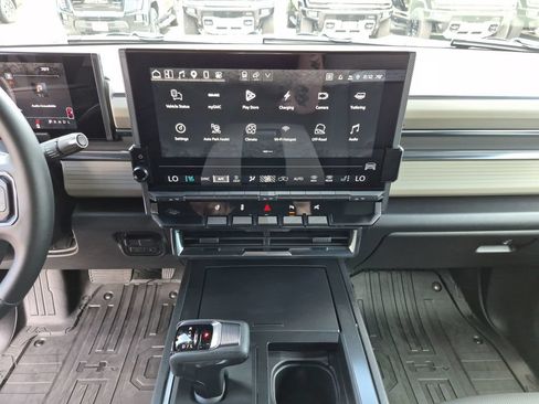New 2026 GMC Hummer EV SUV AWD/4WD image 22