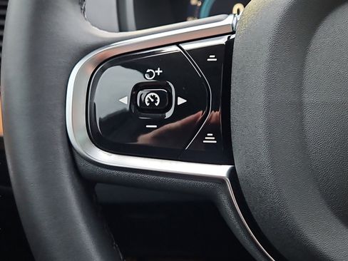 Used 2024 Volvo XC90 B5 Plus image 20