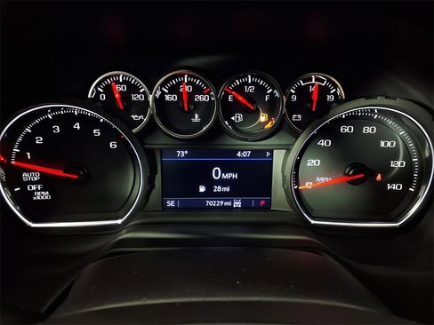 Used 2021 Chevrolet Tahoe LT w/ LT Signature Package image 17