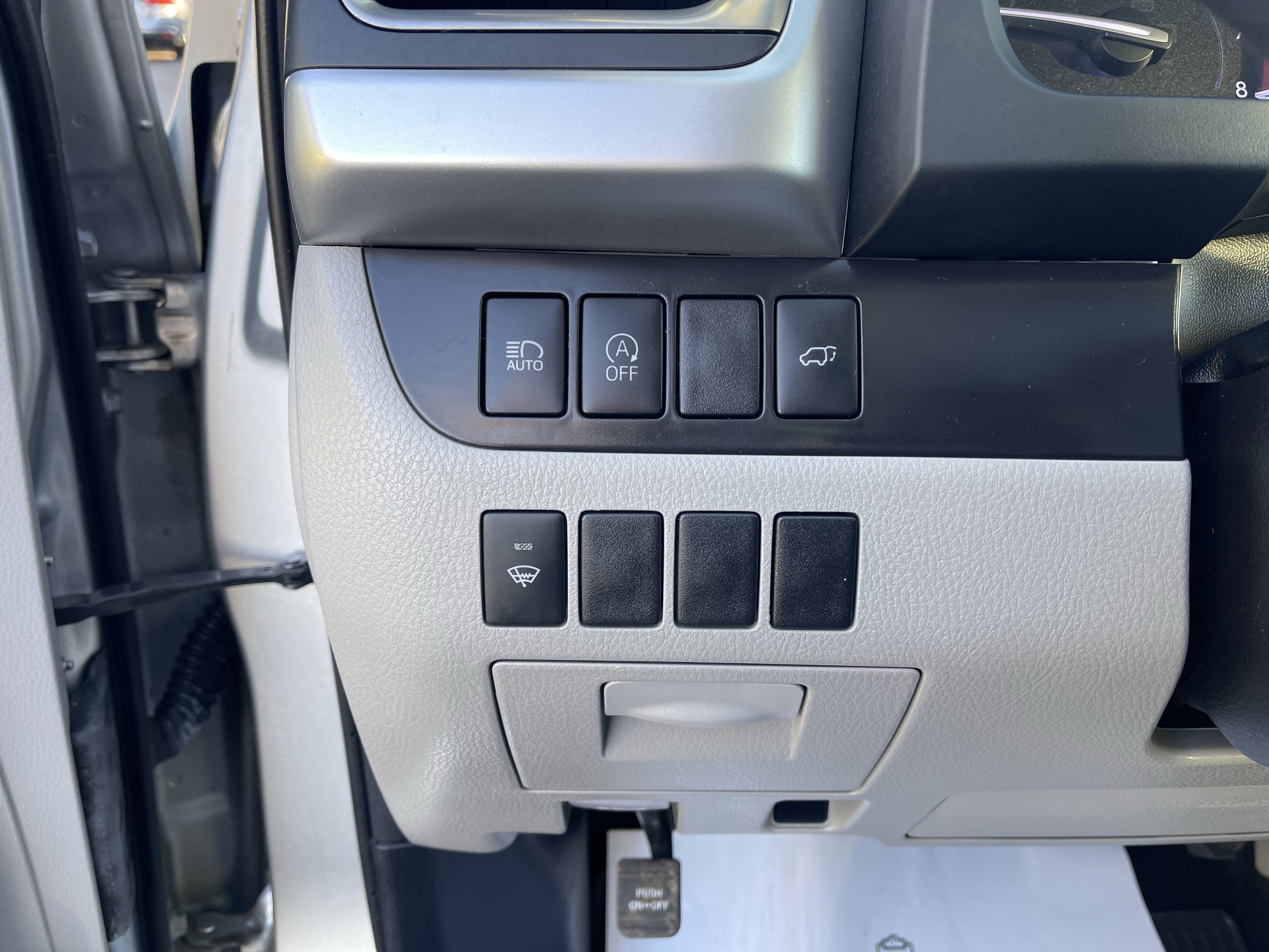Certified 2018 Toyota Highlander XLE AWD/4WD image 27