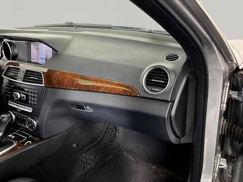 Used 2013 Mercedes-Benz C 300 4MATIC Sedan image 24