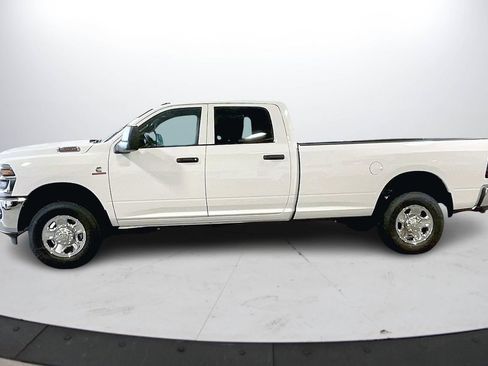 New 2026 RAM 2500 Tradesman w/ Chrome Appearance Group AWD/4WD image 13