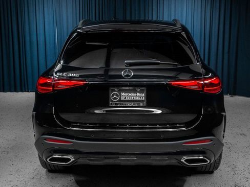 Certified 2025 Mercedes-Benz GLC 300 image 6