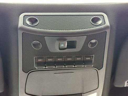 Certified 2022 Ford F350 Platinum w/ Tremor Off-Road Package image 35