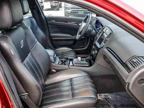 Used 2023 Chrysler 300 S image 18