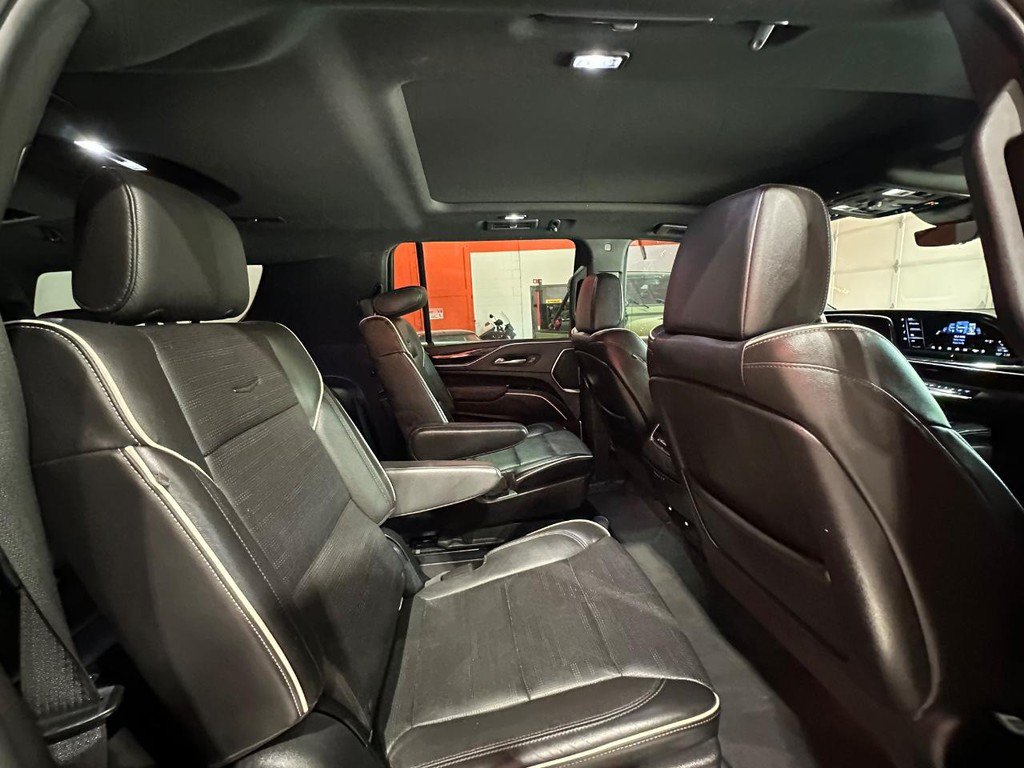 Used 2021 Cadillac Escalade ESV Sport AWD/4WD image 20