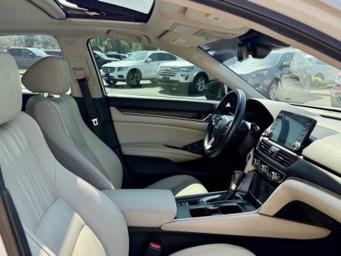 Used 2019 Honda Accord EX-L image 17