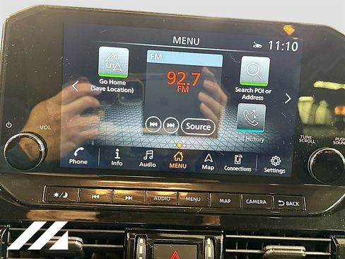 Used 2022 Nissan Pathfinder SL w/ SL Black Package AWD/4WD image 15