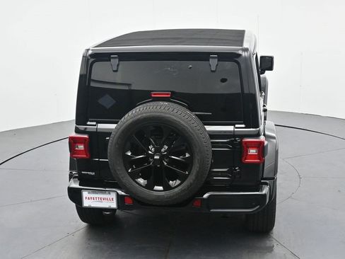 Used 2021 Jeep Wrangler Unlimited Sahara AWD/4WD image 23
