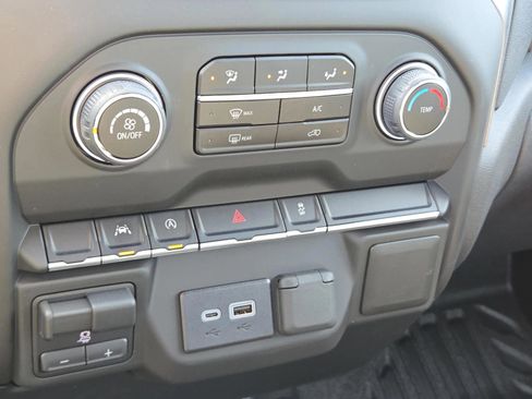 New 2025 Chevrolet Silverado 1500 W/T w/ WT Value Package AWD/4WD image 29