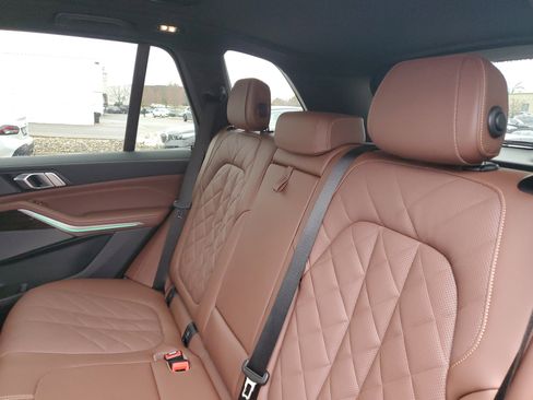 Certified 2026 BMW X5 xDrive40i w/ Climate Comfort Package image 24