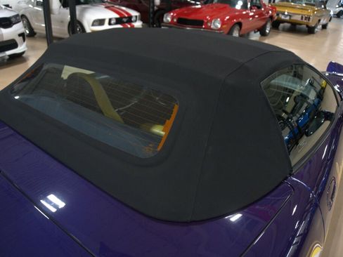 Used 1998 Chevrolet Corvette Convertible w/ Memory Pkg image 23