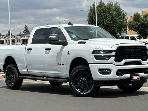 New 2026 RAM 2500 Big Horn AWD/4WD image 2
