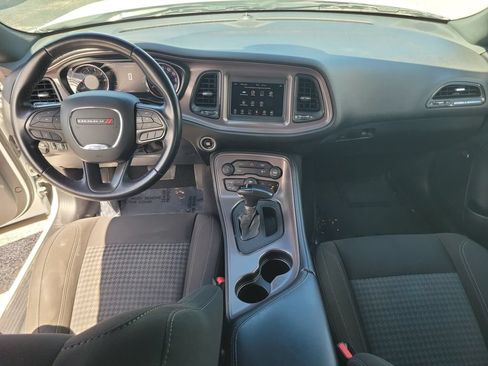 Used 2023 Dodge Challenger SXT RWD image 21