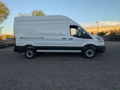 New 2026 Ford Transit 250 148 High Roof image 8