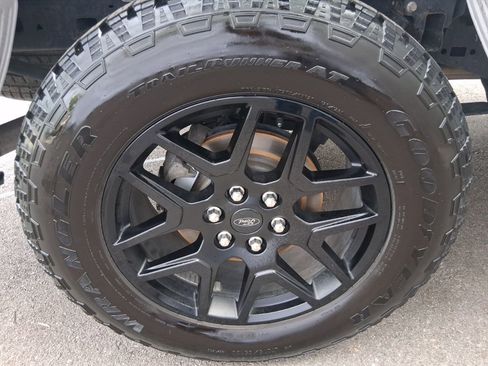 Used 2021 Ford F150 Lariat RWD image 12