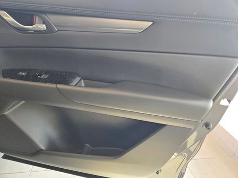 New 2025 MAZDA CX-5 AWD 2.5 S w/ Preferred Package image 6