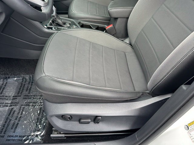 Used 2023 Volkswagen Taos SE w/ Panoramic Sunroof Package AWD/4WD image 24