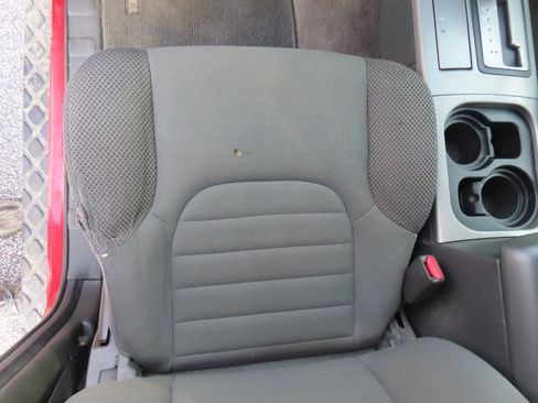 Used 2011 Nissan Pathfinder S AWD/4WD image 46